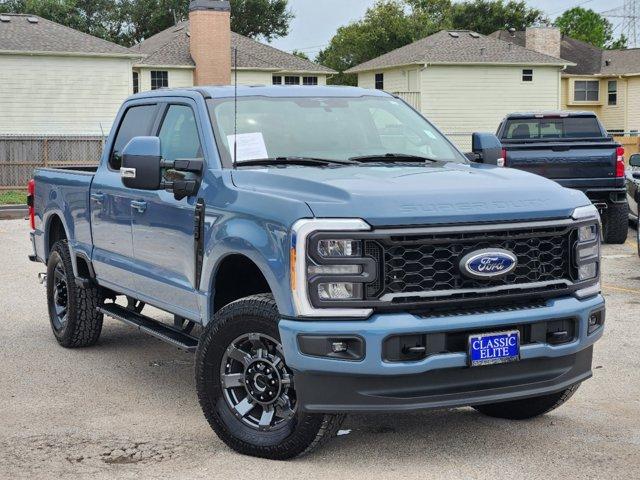 2023 Ford Super Duty F-250 SRW Vehicle Photo in SUGAR LAND, TX 77478-0000