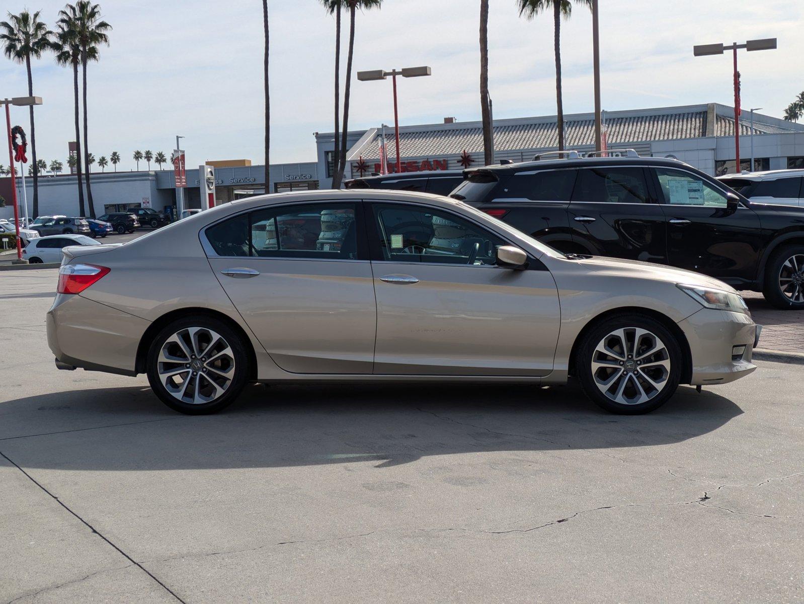 2015 Honda Accord Sedan Vehicle Photo in Tustin, CA 92782