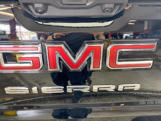 2024 GMC Sierra 1500 Vehicle Photo in ALLIANCE, OH 44601-4622