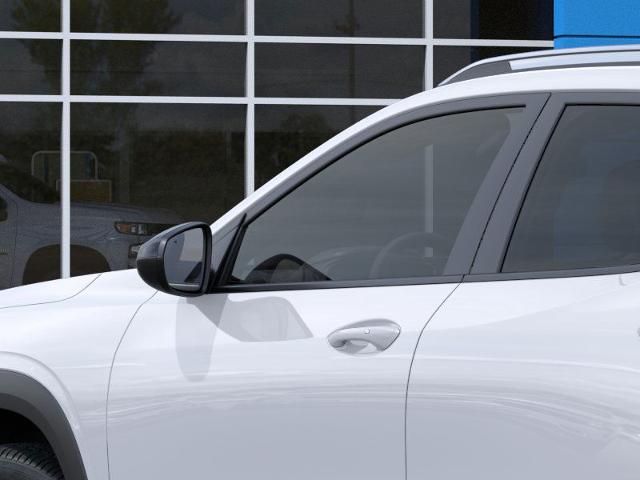 2025 Chevrolet Trax Vehicle Photo in TOPEKA, KS 66609-0000