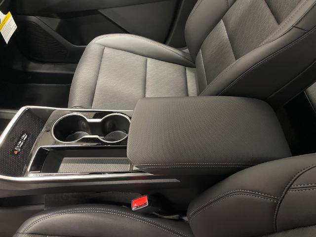 2025 Chevrolet Equinox Vehicle Photo in ROGERS, MN 55374-9422