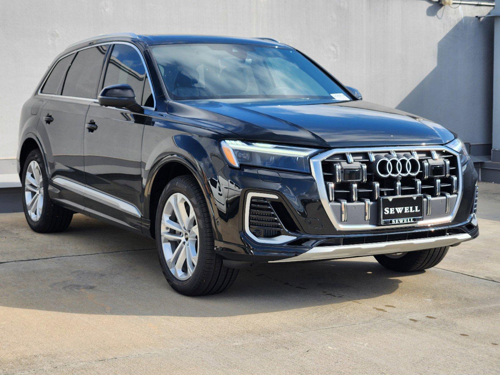 2025 Audi Q7 Vehicle Photo in SUGAR LAND, TX 77478