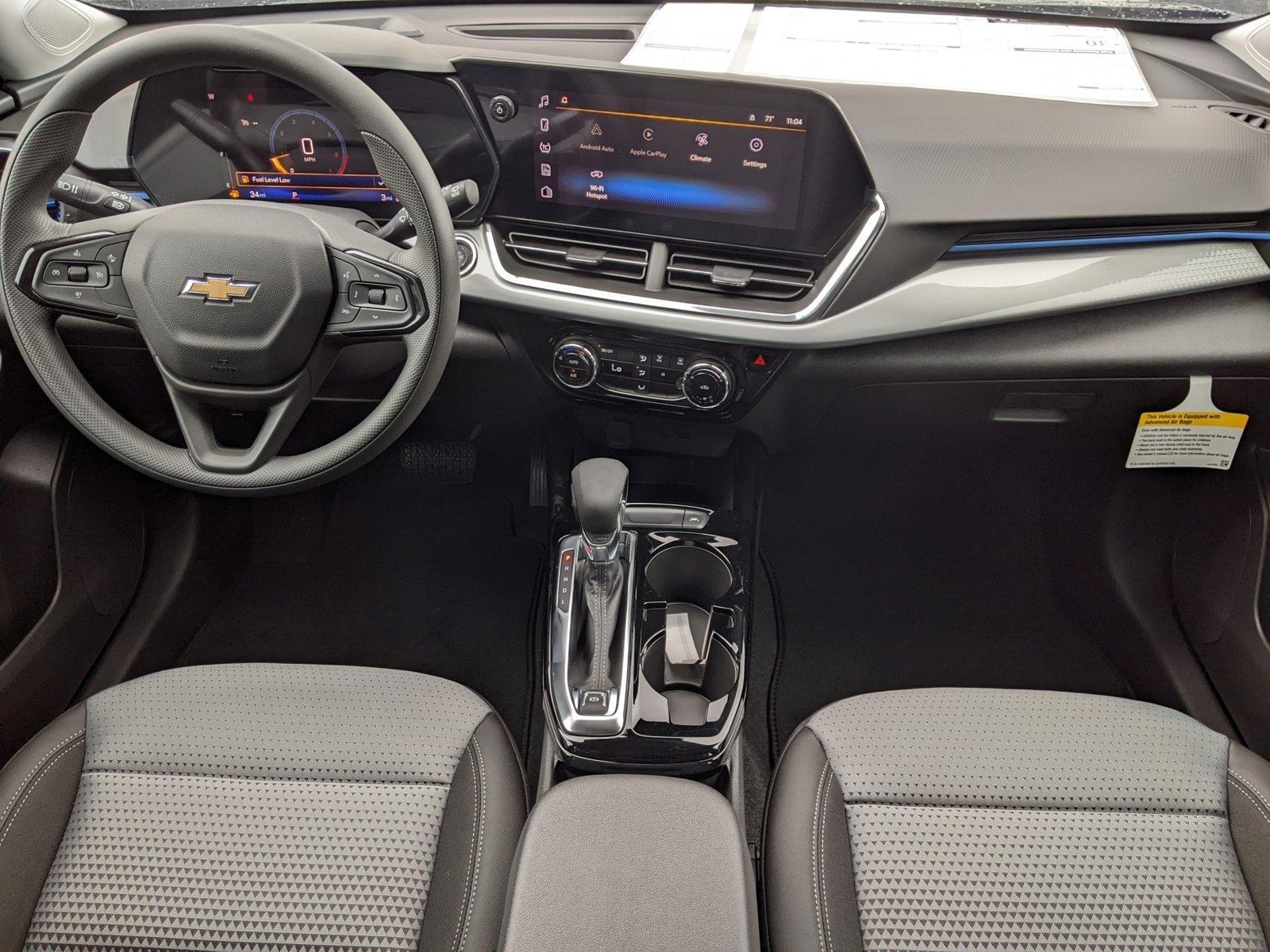 2025 Chevrolet Trax Vehicle Photo in TIMONIUM, MD 21093-2300