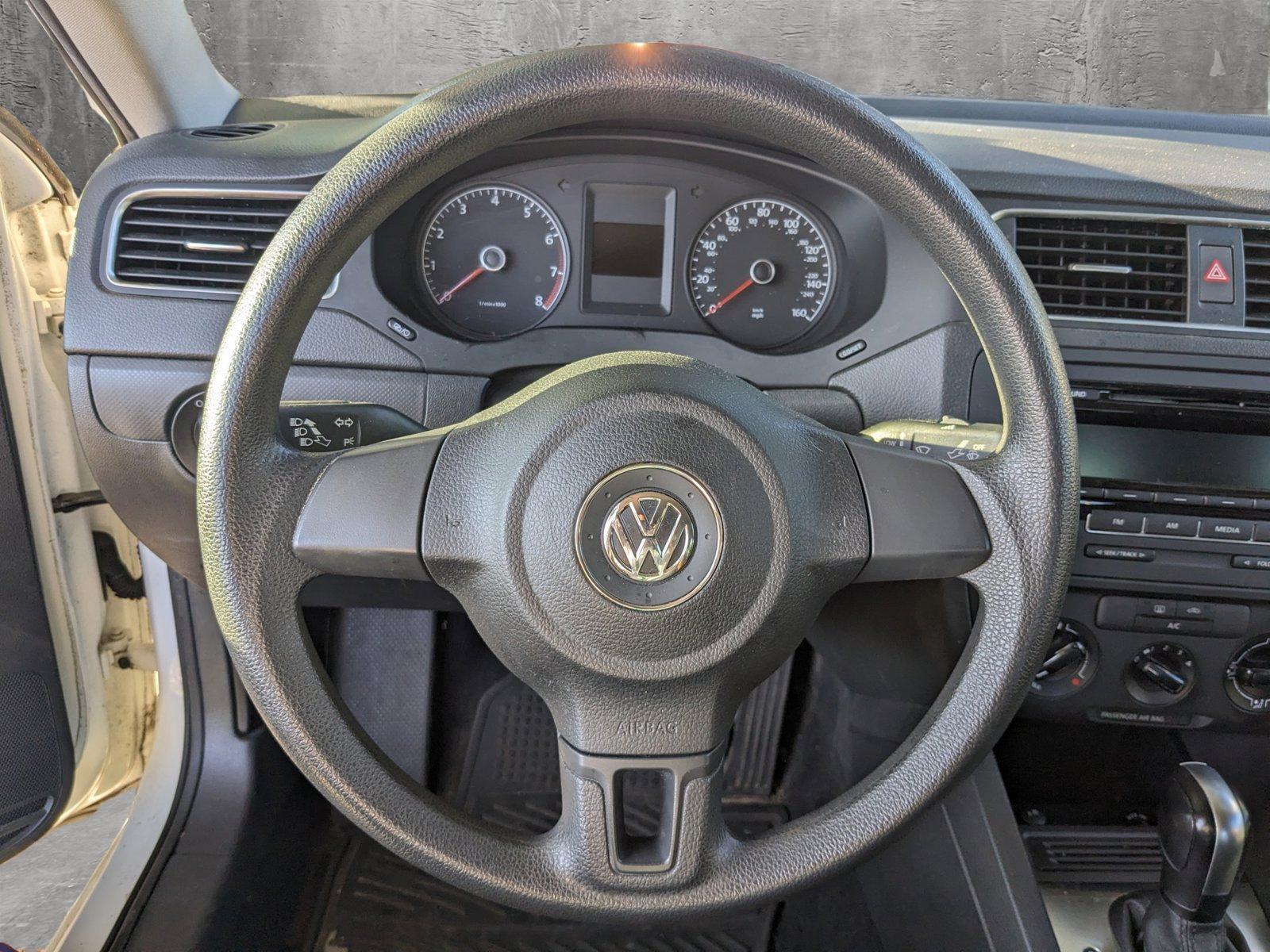 2014 Volkswagen Jetta Sedan Vehicle Photo in Tampa, FL 33614