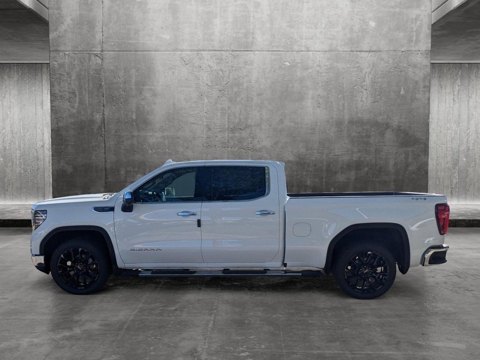 2024 GMC Sierra 1500 Vehicle Photo in LONE TREE, CO 80124-2750