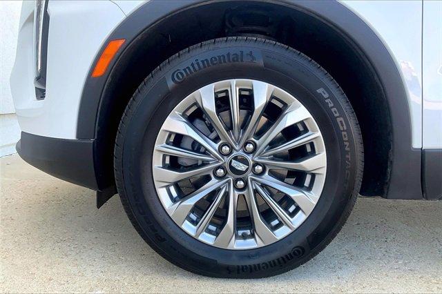 2024 Cadillac XT4 Vehicle Photo in TOPEKA, KS 66609-0000