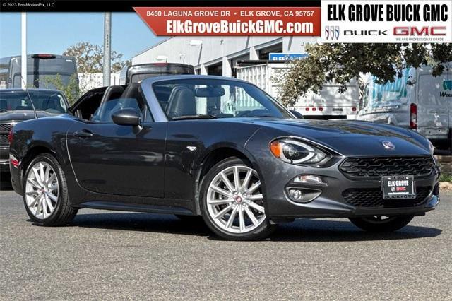 2018 FIAT 124 Spider Vehicle Photo in ELK GROVE, CA 95757-8703