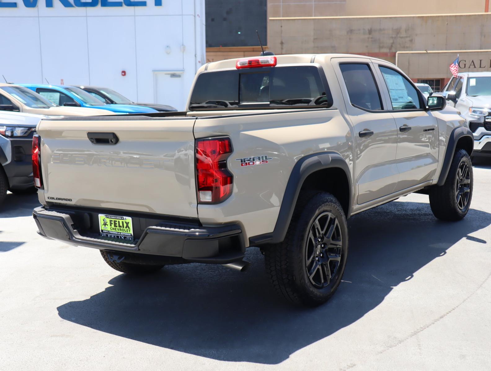 2024 Chevrolet Colorado Vehicle Photo in LOS ANGELES, CA 90007-3794