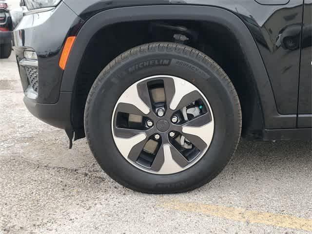 2022 Jeep Grand Cherokee 4xe Vehicle Photo in Corpus Christi, TX 78411