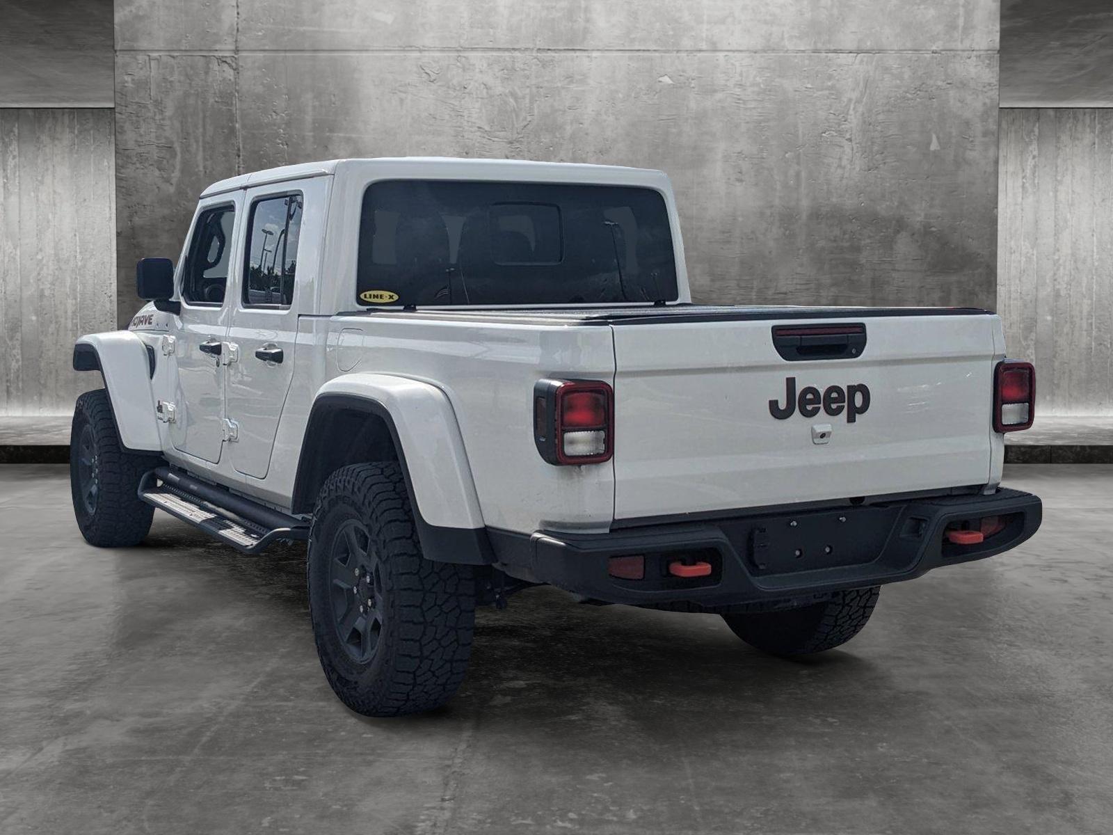 2023 Jeep Gladiator Vehicle Photo in Miami, FL 33015