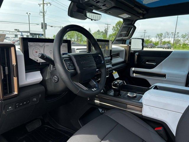 2024 GMC HUMMER EV SUV Vehicle Photo in JACKSON, MI 49202-1834