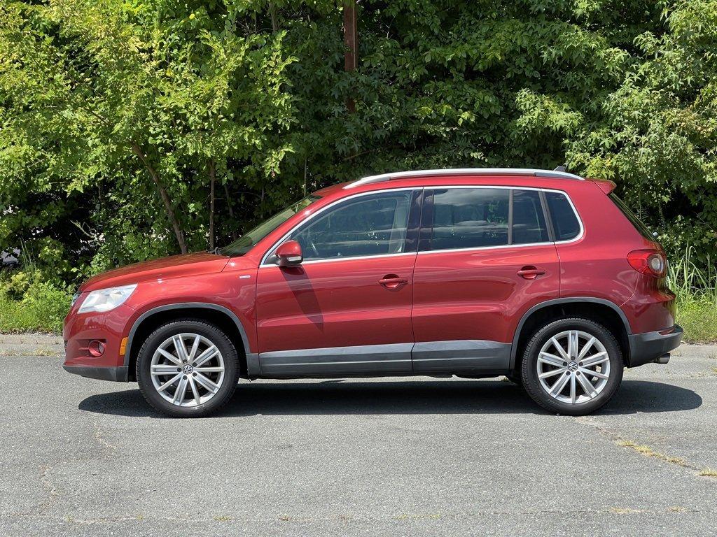 2010 Volkswagen Tiguan Vehicle Photo in MONROE, NC 28110-8431