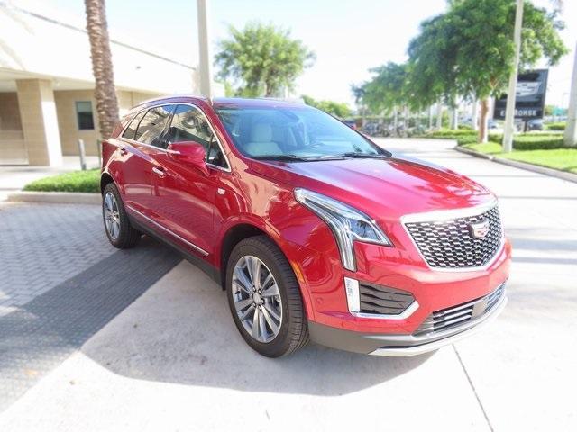 2024 Cadillac XT5 Vehicle Photo in DELRAY BEACH, FL 33483-3294