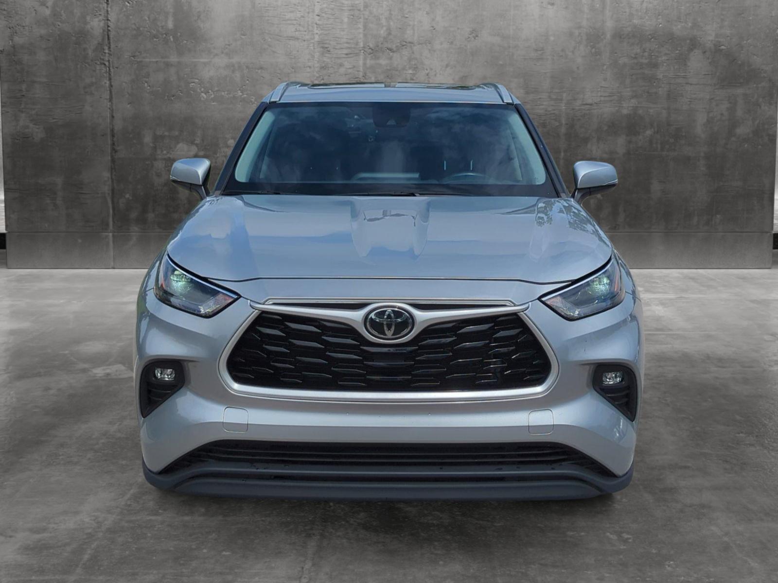 2022 Toyota Highlander Vehicle Photo in Ft. Myers, FL 33907