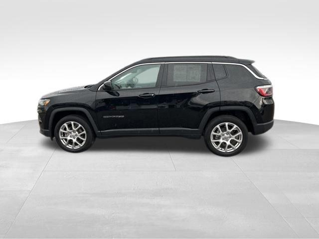 2022 Jeep Compass Vehicle Photo in MEDINA, OH 44256-9631