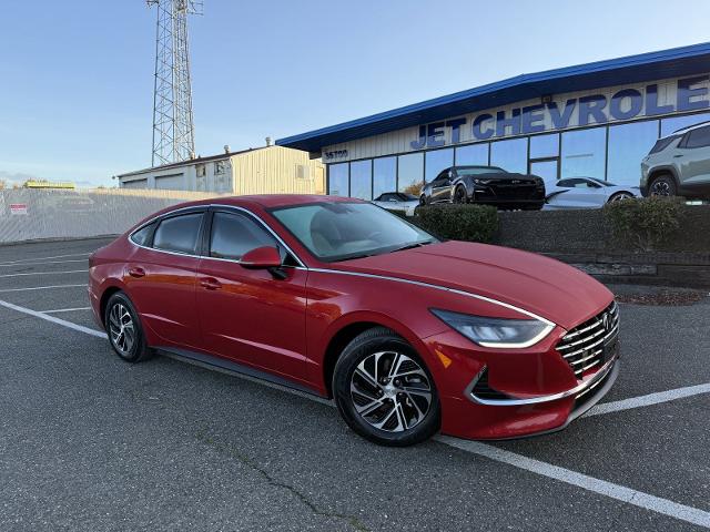 Used 2020 Hyundai Sonata Hybrid Blue with VIN KMHL24JJ3LA010103 for sale in Federal Way, WA