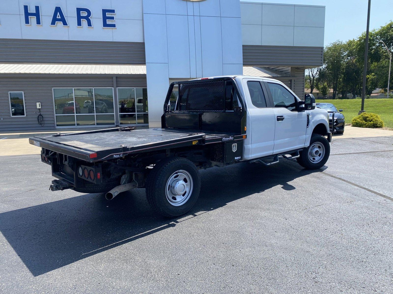 Used 2018 Ford F-350 Super Duty XL with VIN 1FT8X3B61JEC91050 for sale in Kansas City