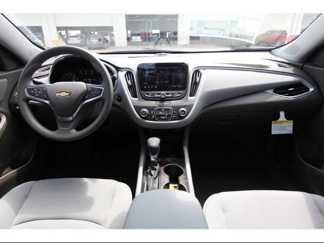 2025 Chevrolet Malibu Vehicle Photo in ROSENBERG, TX 77471-5675