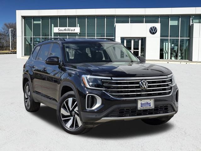 2024 Volkswagen Atlas Vehicle Photo in Weatherford, TX 76087