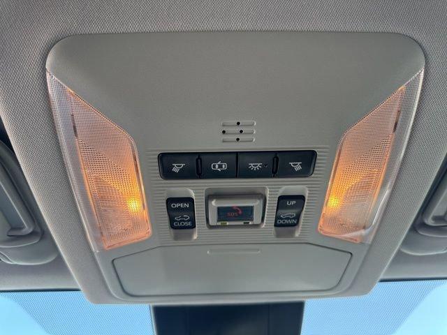 2020 Toyota RAV4 Vehicle Photo in MEDINA, OH 44256-9631