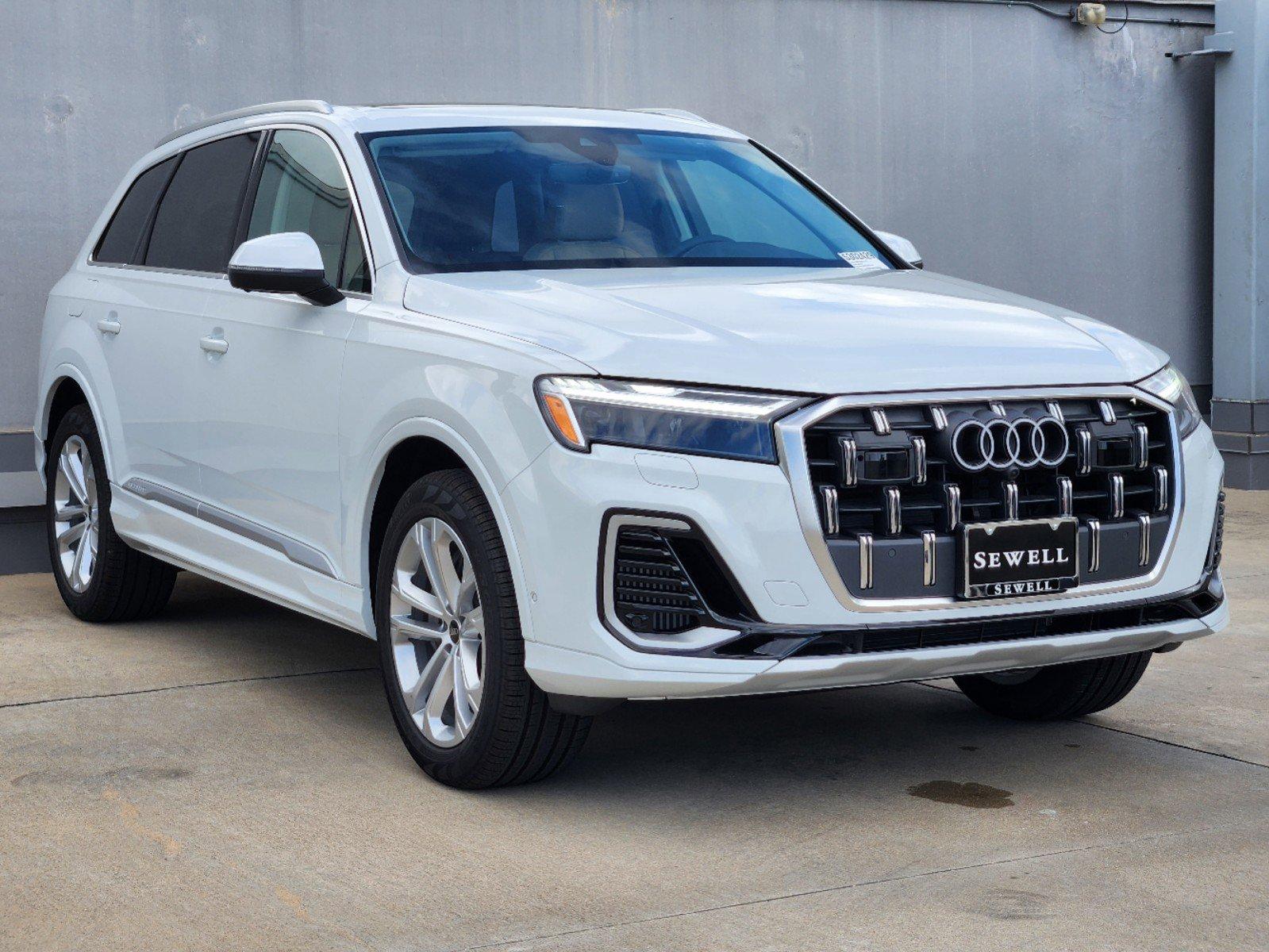 2025 Audi Q7 Vehicle Photo in SUGAR LAND, TX 77478