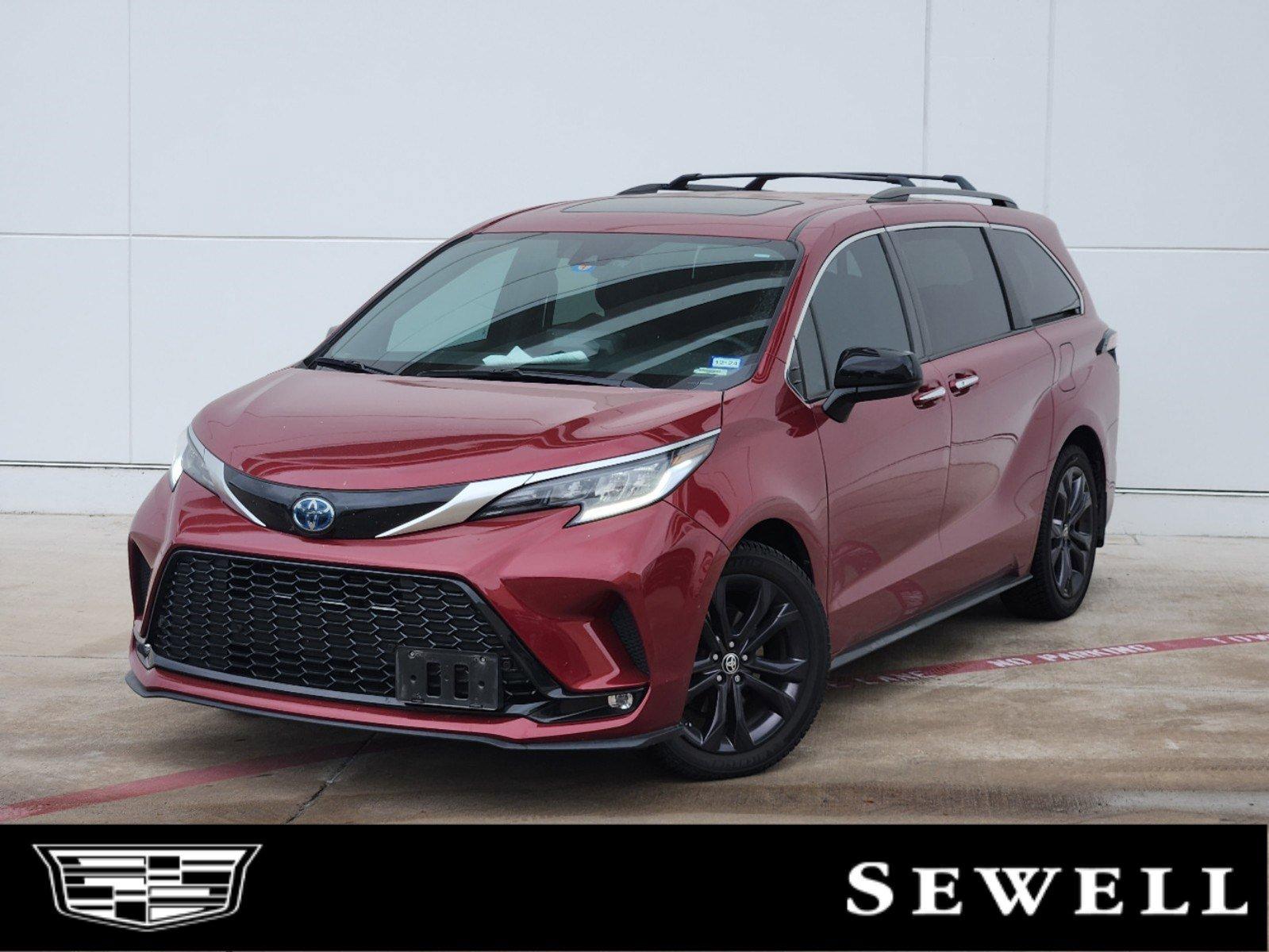 2022 Toyota Sienna Vehicle Photo in GRAPEVINE, TX 76051-8302