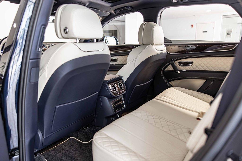 2018 Bentley Bentayga Vehicle Photo in Plainfield, IL 60586