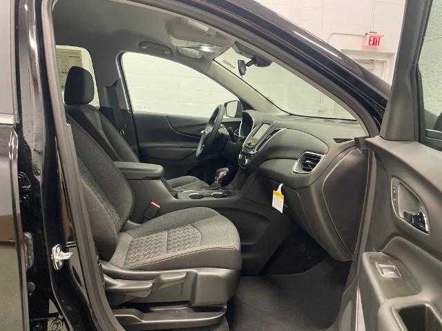 2024 Chevrolet Equinox Vehicle Photo in ROGERS, MN 55374-9422