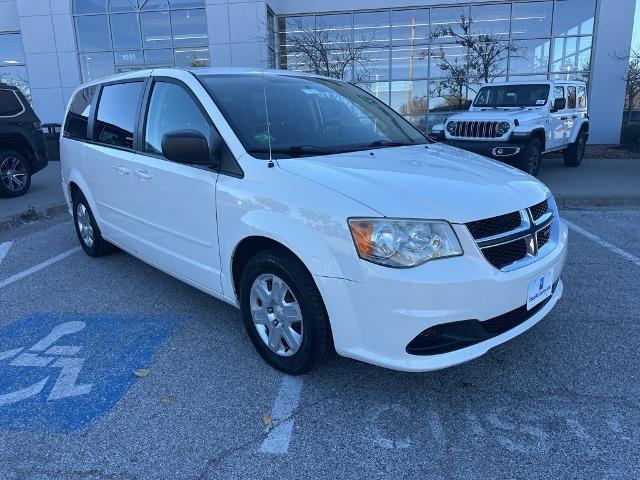 Used 2012 Dodge Grand Caravan SE with VIN 2C4RDGBG5CR155765 for sale in Kansas City