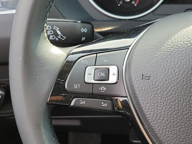 2020 Volkswagen Tiguan Vehicle Photo in Philadelphia, PA 19116