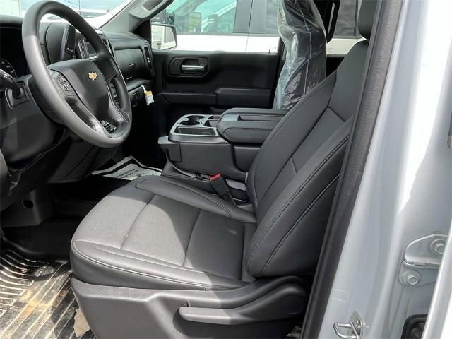 2023 Chevrolet Silverado 1500 Vehicle Photo in ALCOA, TN 37701-3235