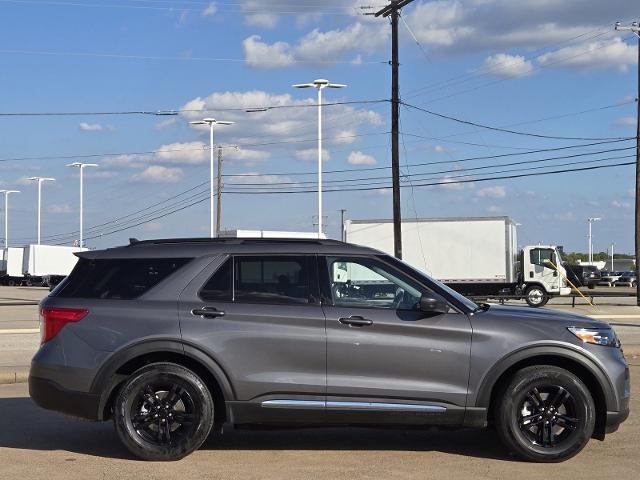 2023 Ford Explorer Vehicle Photo in Weatherford, TX 76087-8771