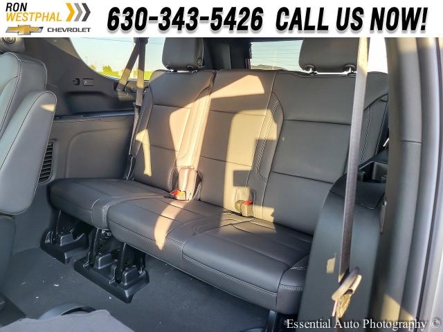 2024 Chevrolet Suburban Vehicle Photo in AURORA, IL 60503-9326