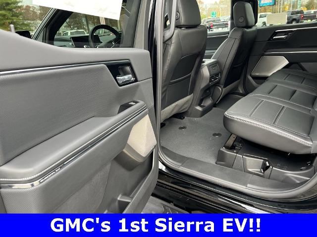 2025 GMC Sierra EV Vehicle Photo in CHICOPEE, MA 01020-5001