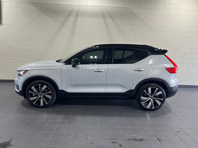 Used 2021 Volvo XC40 Recharge with VIN YV4ED3UR6M2533014 for sale in Moline, IL