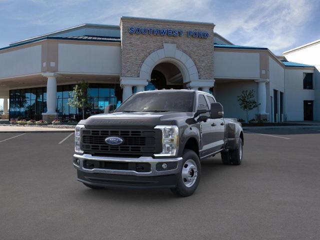 2024 Ford Super Duty F-350 DRW Vehicle Photo in Weatherford, TX 76087