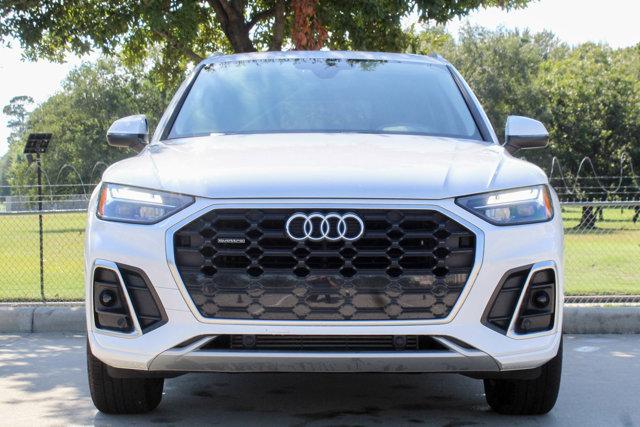 2024 Audi Q5 Vehicle Photo in HOUSTON, TX 77090