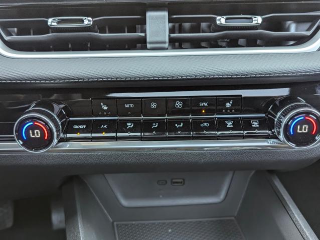 2025 Chevrolet Equinox Vehicle Photo in POMEROY, OH 45769-1023