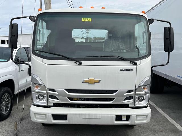 2024 Chevrolet Low Cab Forward 4500 Vehicle Photo in ALCOA, TN 37701-3235