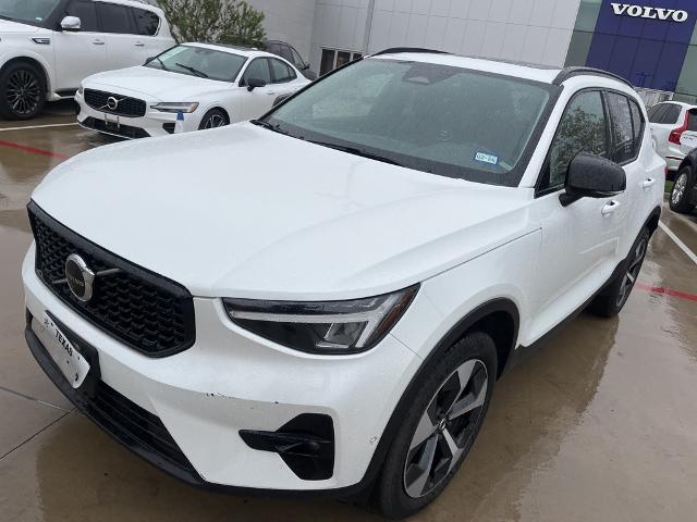 2024 Volvo XC40 Vehicle Photo in Grapevine, TX 76051