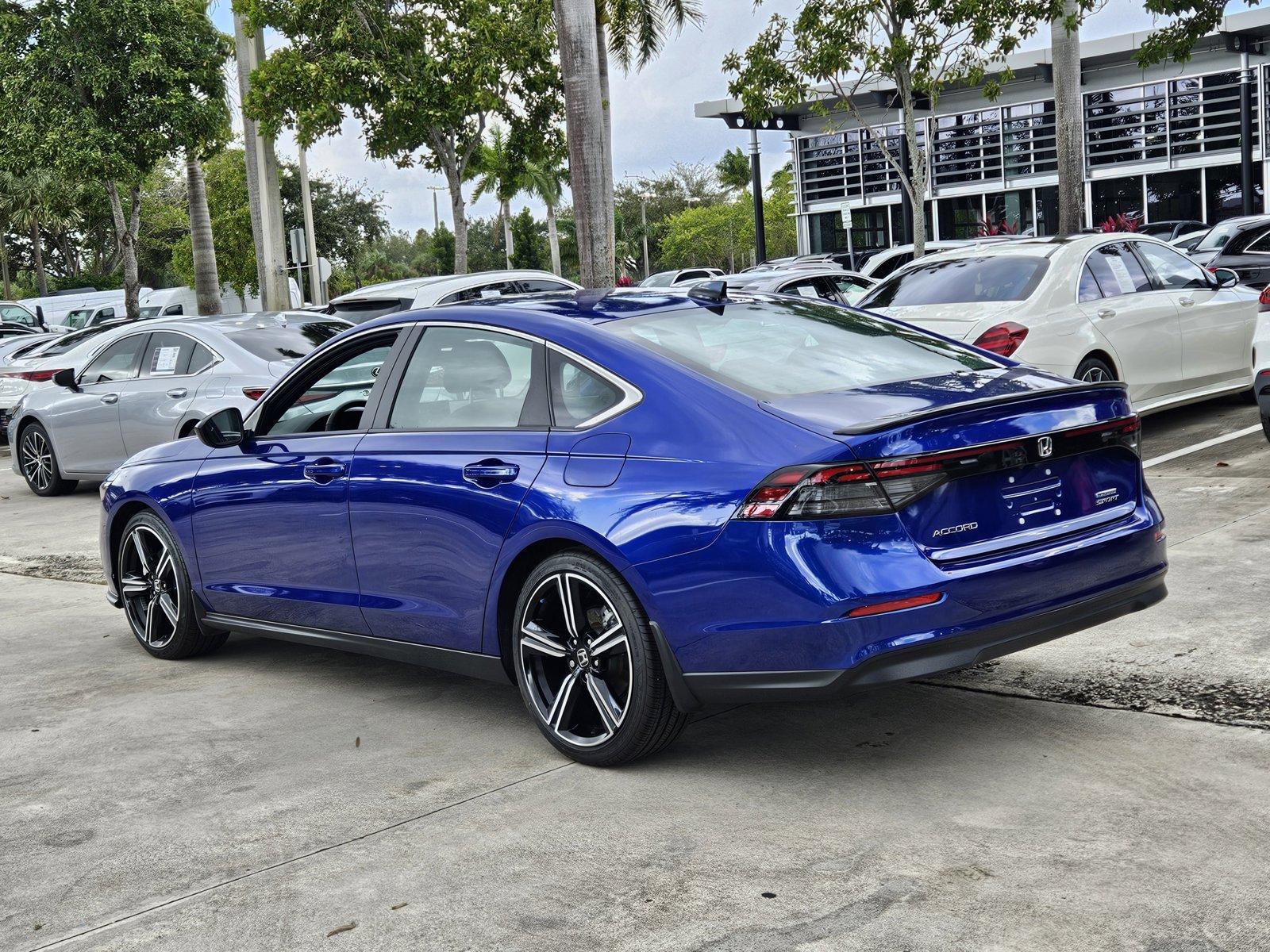 2024 Honda Accord Hybrid Vehicle Photo in Pembroke Pines , FL 33027