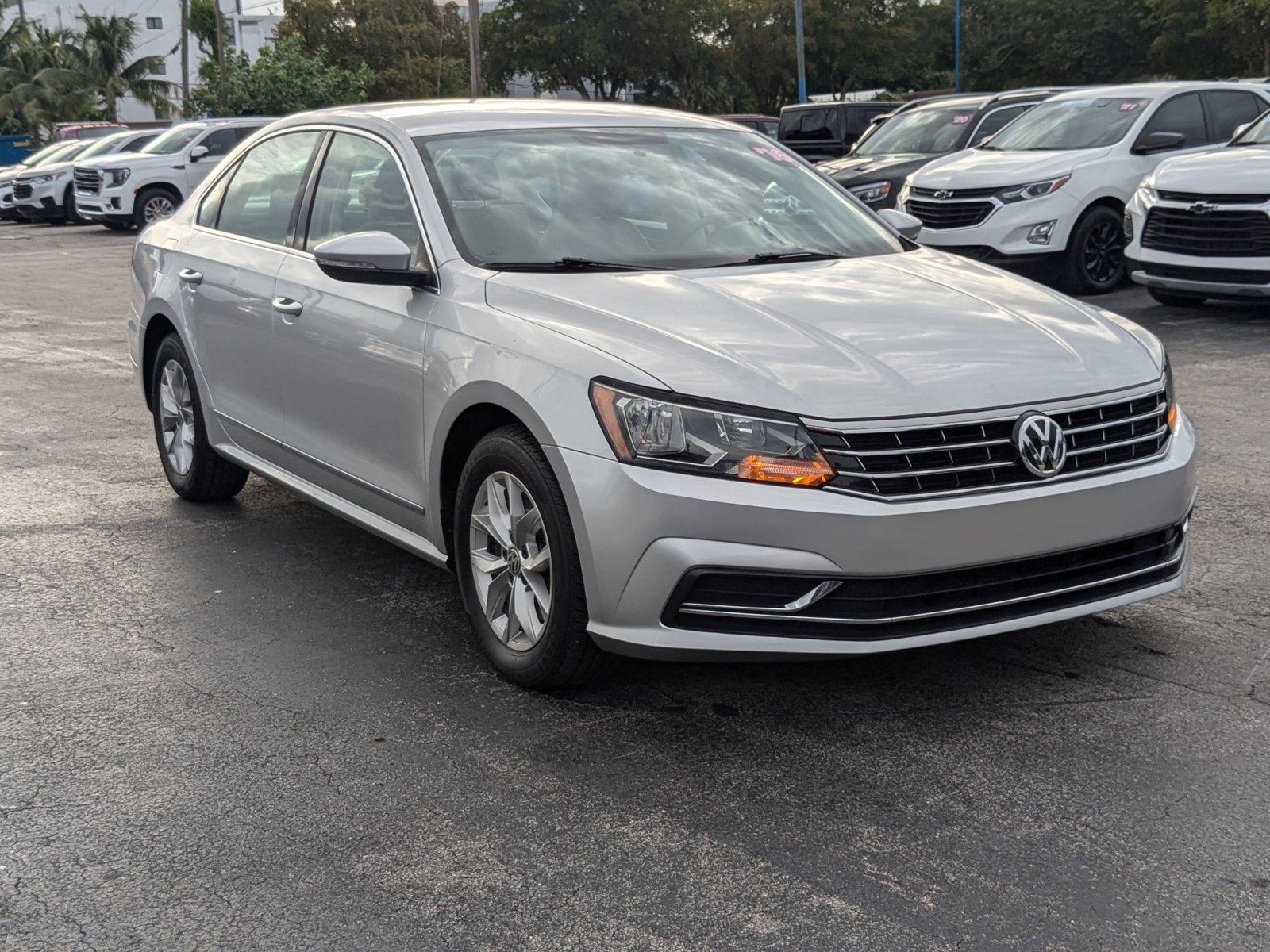 2016 Volkswagen Passat Vehicle Photo in Jacksonville, FL 32244