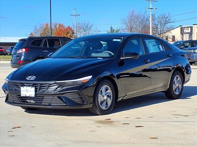 2025 Hyundai ELANTRA Vehicle Photo in Peoria, IL 61615