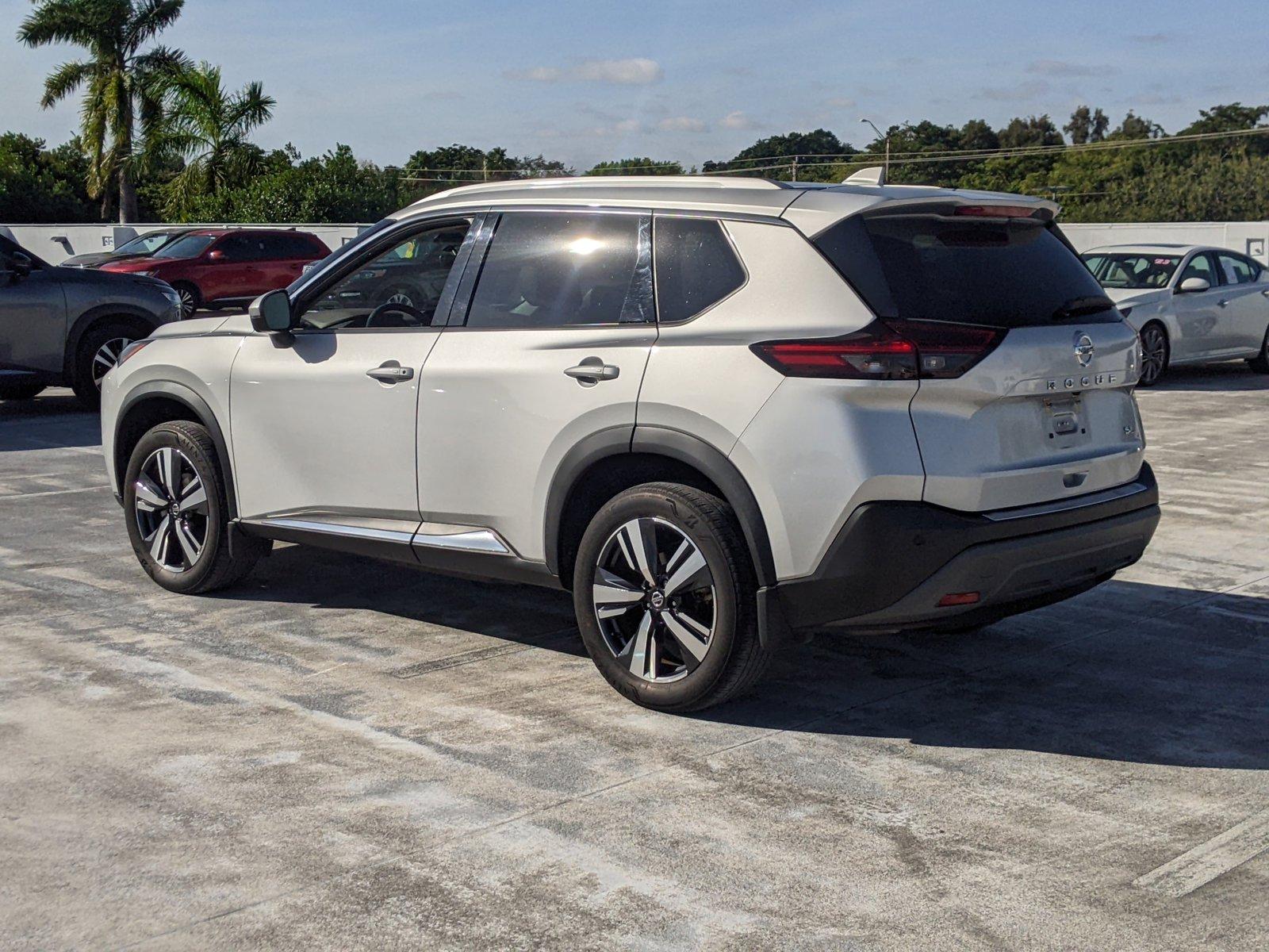 2021 Nissan Rogue Vehicle Photo in Pembroke Pines , FL 33084