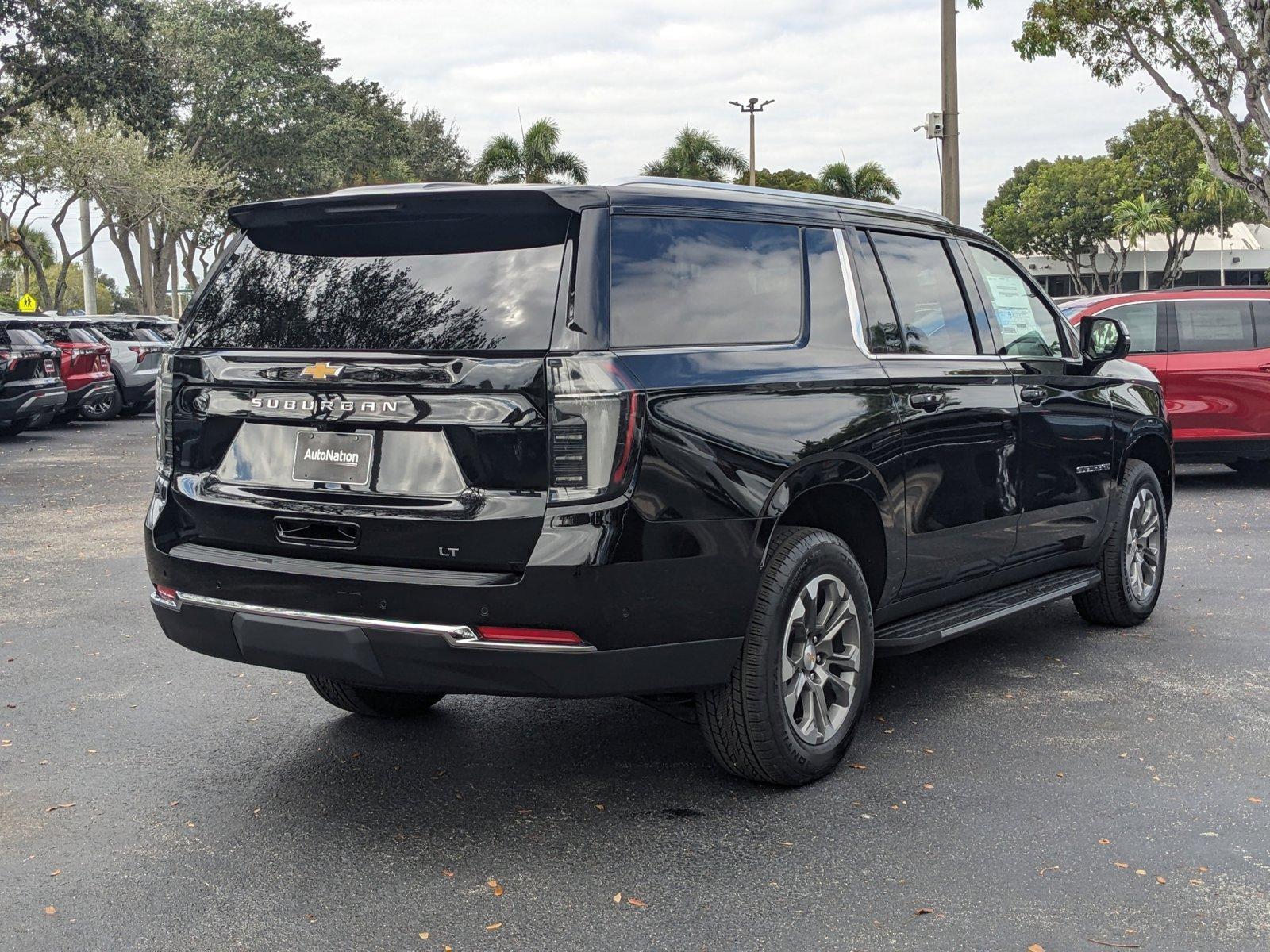 2025 Chevrolet Suburban Vehicle Photo in MIAMI, FL 33134-2699