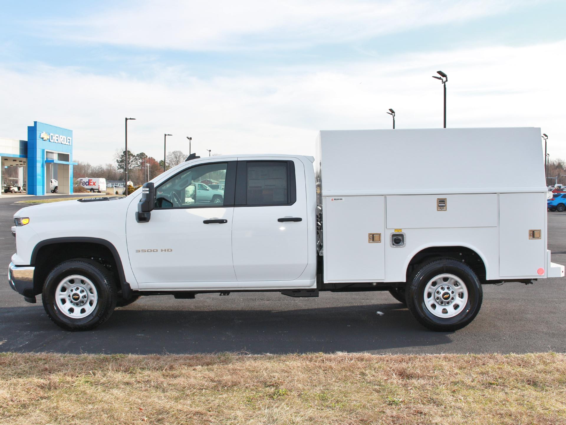 2024 Chevrolet Silverado 3500 HD Vehicle Photo in SMYRNA, DE 19977-2874