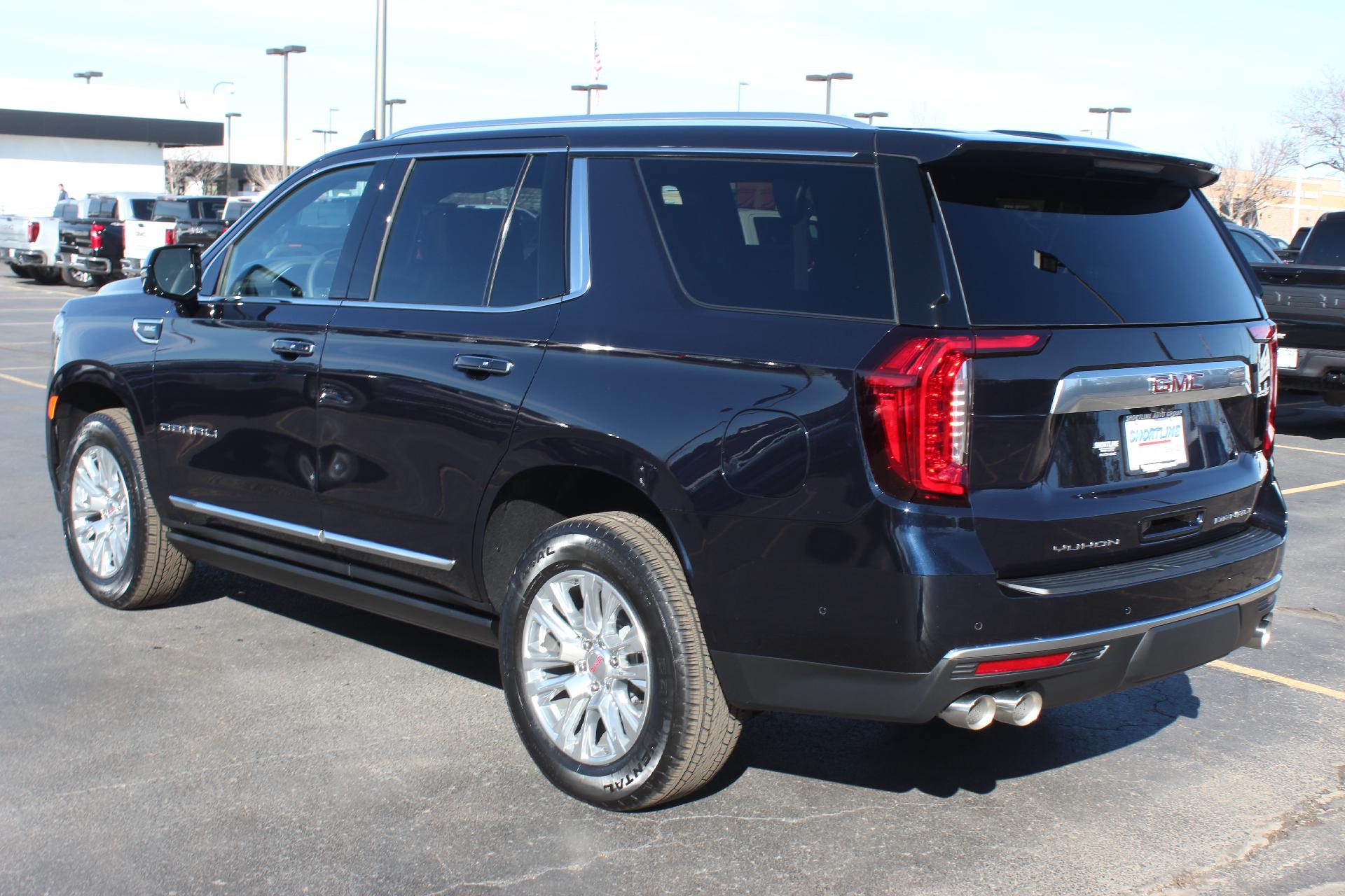 2024 GMC Yukon Vehicle Photo in AURORA, CO 80012-4011