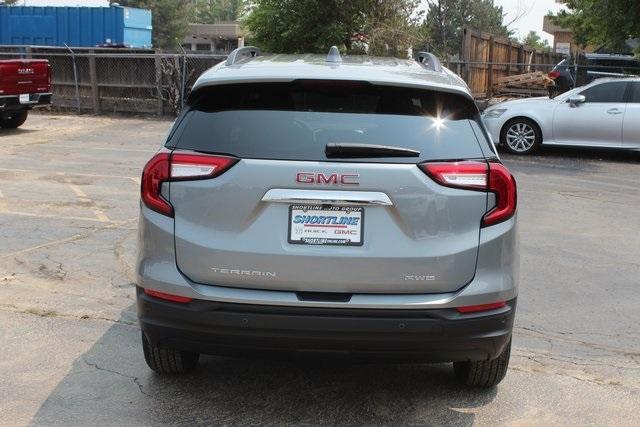 2024 GMC Terrain Vehicle Photo in AURORA, CO 80012-4011