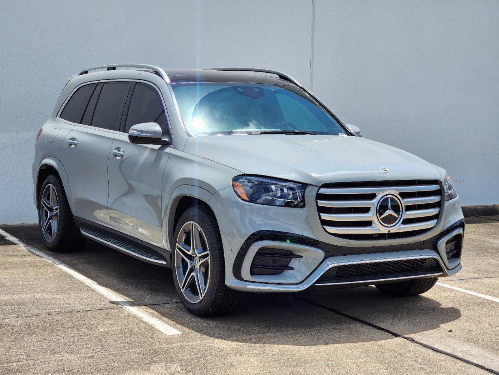 2024 Mercedes-Benz GLS Vehicle Photo in HOUSTON, TX 77079