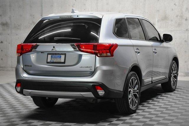 2017 Mitsubishi Outlander Vehicle Photo in EVERETT, WA 98203-5662